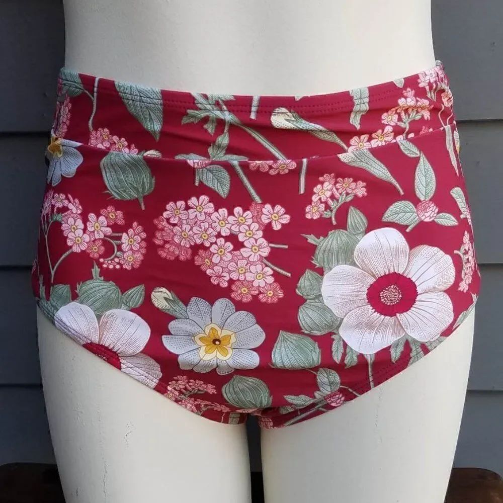 NWT Cupshe Red Floral High Waist Bikini Bottom Size Medium